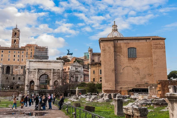 Ruines romaines à Rome. — Photo