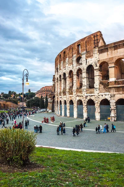 Coliseu Lendário de Roma, Itália — Fotografia de Stock