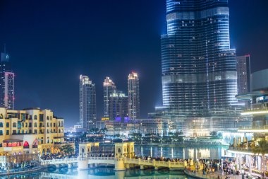 Dubai şehir gece çekimi
