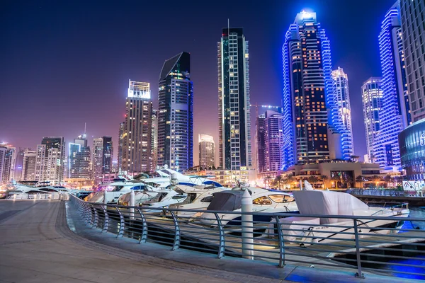 Dubai Marina paisaje urbano, Emiratos Árabes Unidos —  Fotos de Stock