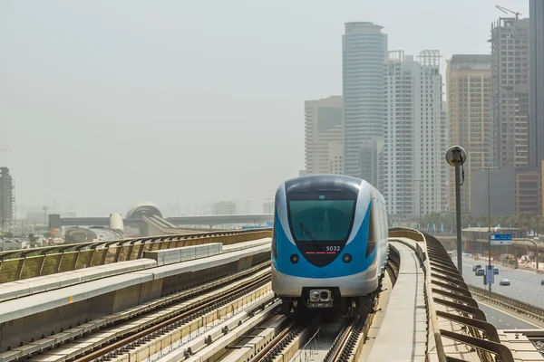 Dubai metro railway — Stockfoto