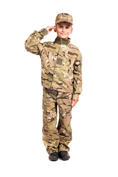 兵士を敬礼します。若い男の子 — ストック写真