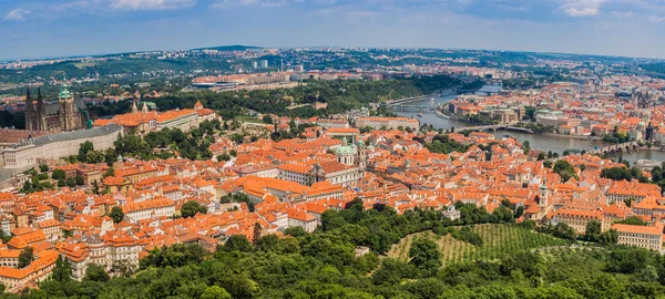 Panoráma města Prahy. panoramatický pohled — Stock fotografie