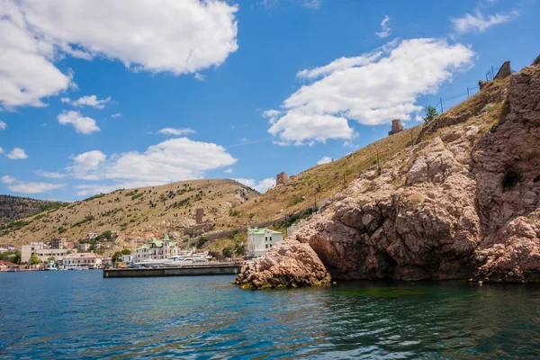 Καλοκαίρι seacoast άποψη. παραλία Sudak. Μαύρη Θάλασσα, Ουκρανία — Φωτογραφία Αρχείου