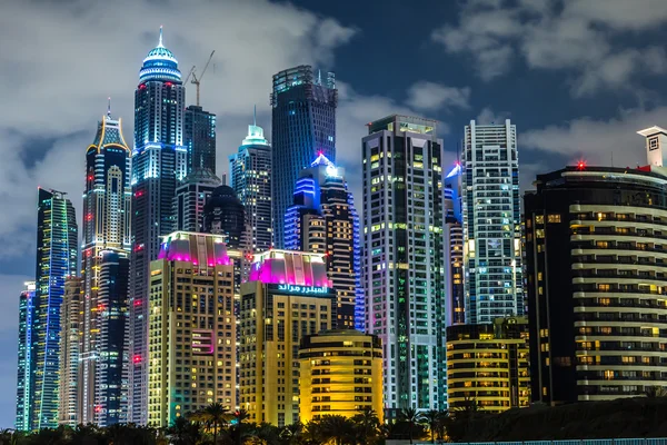 Dubai Marina paisagem urbana, Emirados Árabes Unidos — Fotografia de Stock