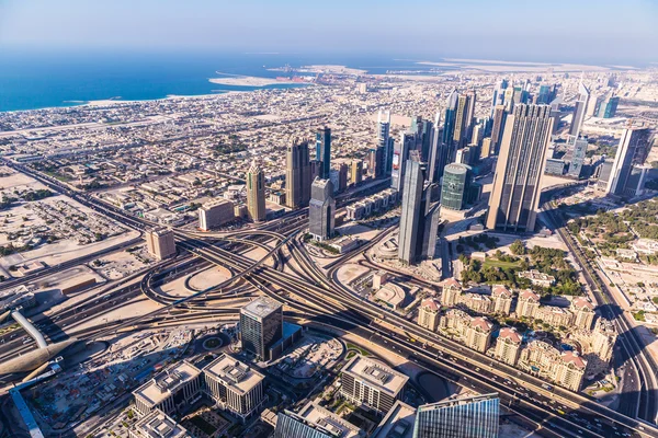 Dubai centro. East, Emiratos Árabes Unidos arquitectura — Foto de Stock
