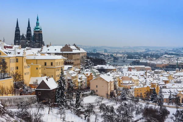 Praha v zimě, panorama a panoráma — Stock fotografie