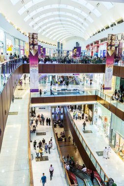 Dubai Alışveriş Merkezi - Dünya'nın en büyük alışveriş merkezi iç görünümü