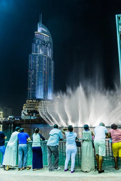 迪拜市中心的地址酒店俯瞰着著名的舞池 — 图库照片