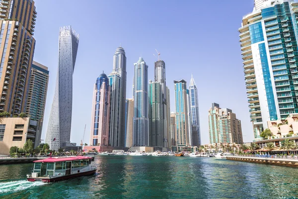 Dubai Marina paisaje urbano, Emiratos Árabes Unidos — Foto de Stock