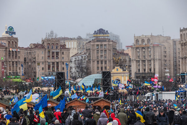 Протест против президента Януковича на Евромайдане в Киеве
