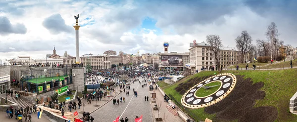 Protest on Euromaydan in Kiev against the president Yanukovych — Stock Photo, Image