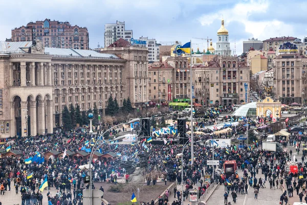 Protesta su Euromaydan a Kiev contro il presidente Yanukovych — Foto Stock