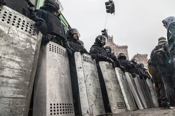 Protest on Euromaydan in Kiev against the president Yanukovych — Stock Photo, Image