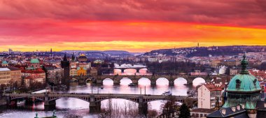 köprüler Prag