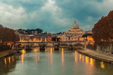 Vatikan ve nehir Roma'da tiber