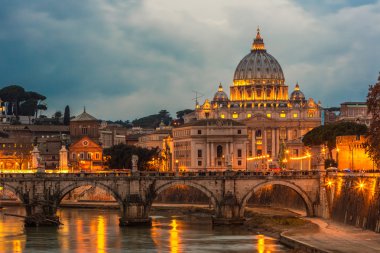 Vatikan ve nehir Roma'da tiber