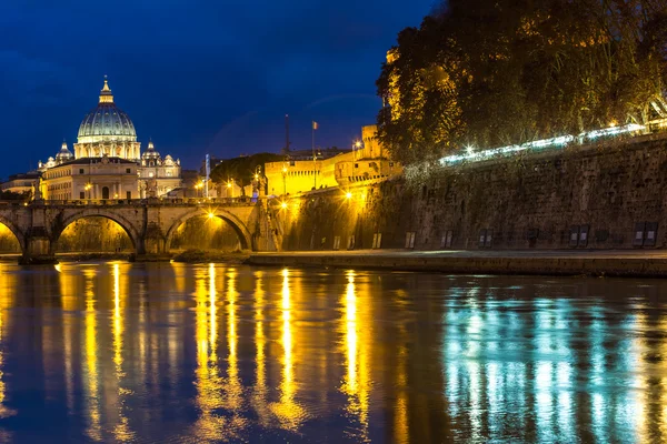 Vaticano e rio Tibre em Roma — Fotografia de Stock