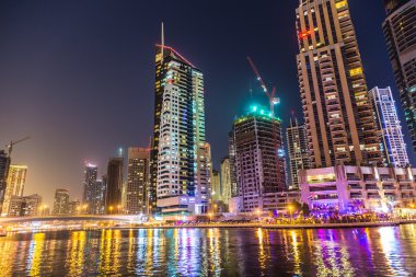 Dubai Yat Limanı cityscape