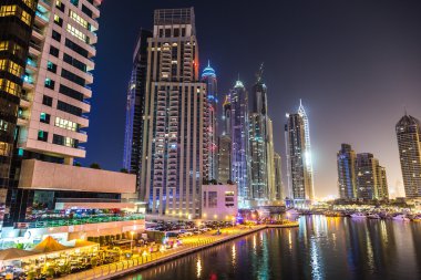 Dubai Yat Limanı cityscape