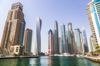 Dubai Yat Limanı cityscape