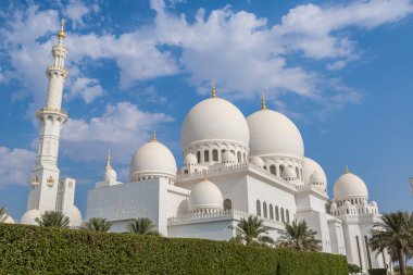Abu Dabi Şeyh Zayed Beyaz Cami
