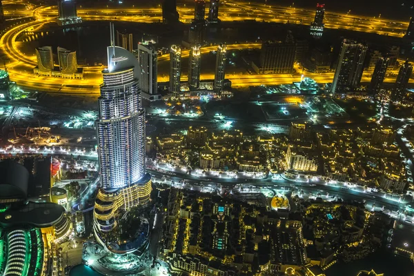 Řešit hotel a jezero Burdž Dubaj v Dubaji — Stock fotografie