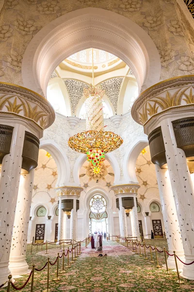 Abu Dhabi Sheikh Zayed Grand Mosque — Stock Photo, Image