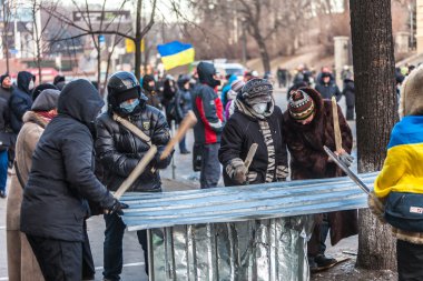 протест проти «диктатура» в Україні перетворює насильницькі
