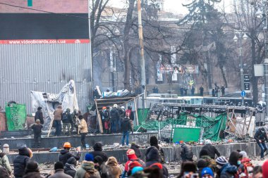 протест проти «диктатура» в Україні перетворює насильницькі