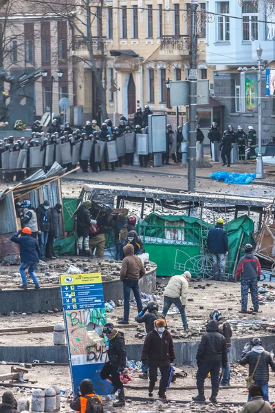 Protest przeciwko "dyktaturą" na Ukrainie przeradza się w przemoc — Zdjęcie stockowe