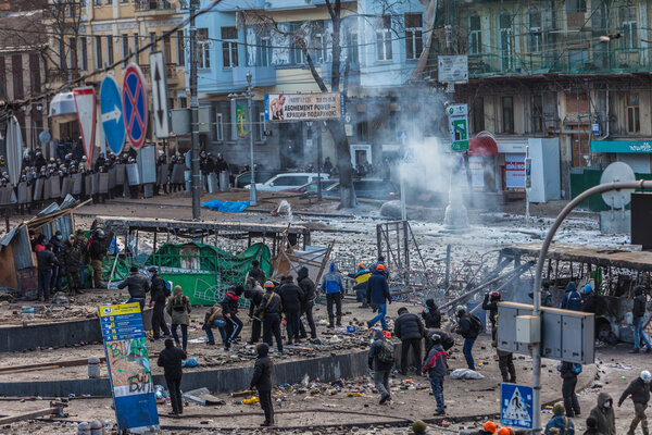 Protest Against "Dictatorship" In Ukraine Turns Violent