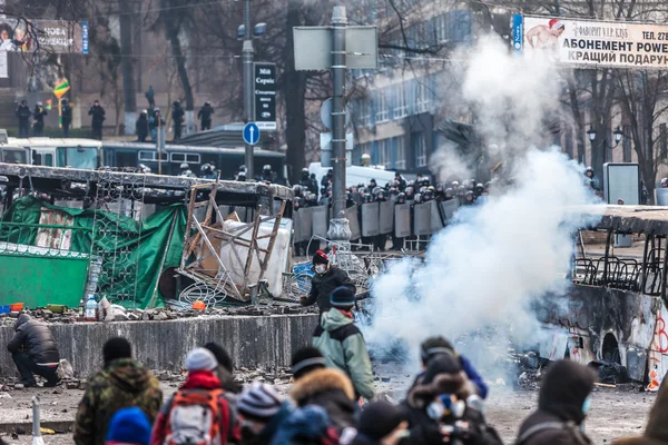 Protest przeciwko "dyktaturą" na Ukrainie przeradza się w przemoc — Zdjęcie stockowe