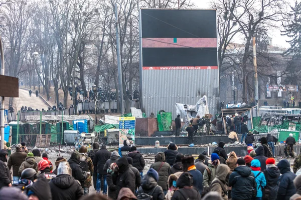 Protest tegen "dictatuur" in Oekraïne draait gewelddadige — Stockfoto