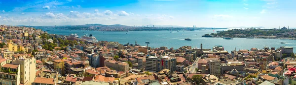 galata Kulesi İstanbul panoramik manzara. Türkiye