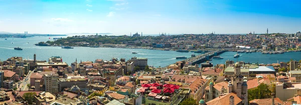 galata Kulesi İstanbul panoramik manzara. Türkiye