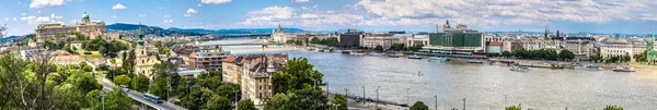 Wgląd ranka Królewskiego Budapeszt. — Zdjęcie stockowe