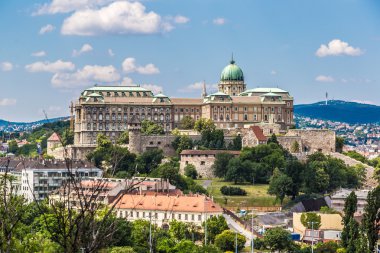 Budapeşte Kraliyet Sarayı sabah görünümü.