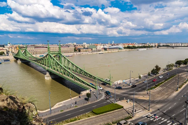 ブダペストの自由橋. — ストック写真