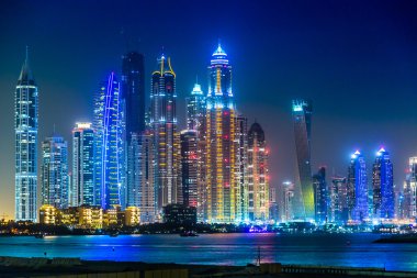 Dubai modern binalar