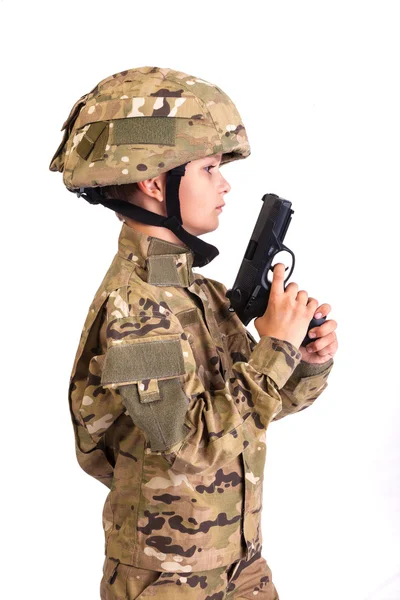 Jeune soldat avec arme — Photo