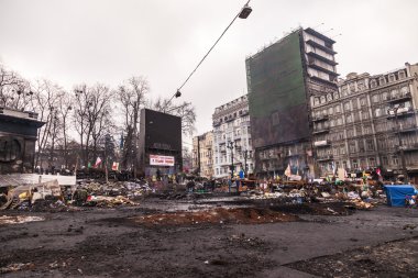 протест проти «диктатура» в Україні перетворює насильницькі