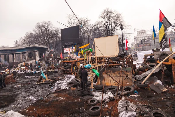 Protest tegen "dictatuur" in Oekraïne draait gewelddadige — Stockfoto