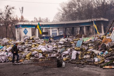 протест проти «диктатура» в Україні перетворює насильницькі
