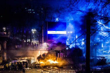 протест проти «диктатура» в Україні перетворює насильницькі