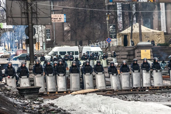 Protest mot "diktatur" i Ukraina blir våldsamma — Stockfoto