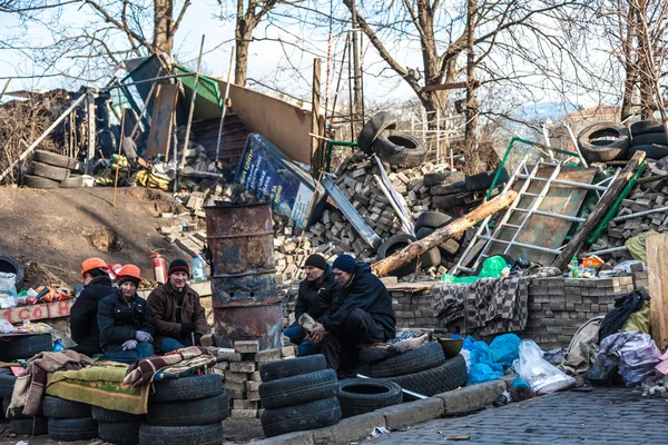 Ukrainian revolution, Euromaidan after an attack by government f — Stock Photo, Image