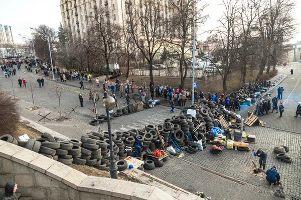 Ukrainian revolution, Euromaidan after an attack by government f — Stock Photo, Image