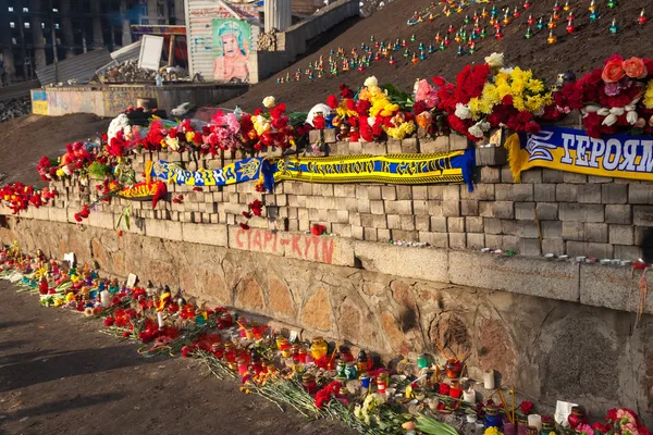 Ukrainische Revolution, Euromaidan nach einem Angriff der Regierung — Stockfoto