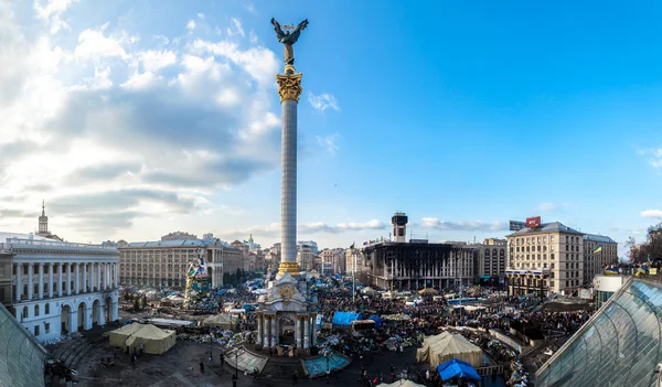 Ukrajinská revoluce, euromaidan po útoku vládní f — Stock fotografie